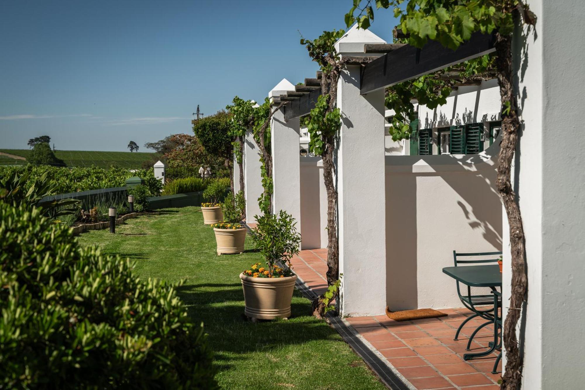 Eikendal Lodge Stellenbosch Exterior photo
